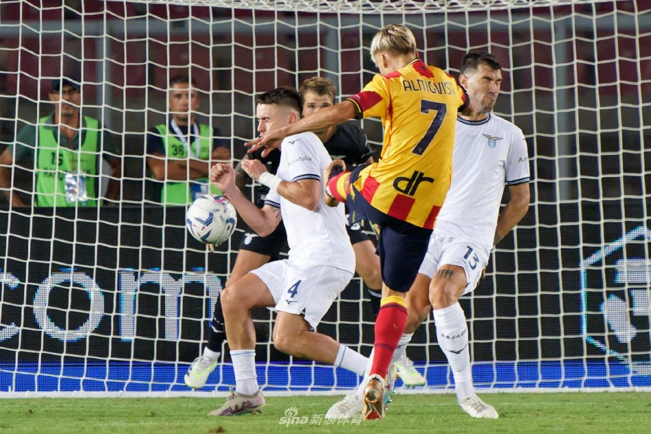 他吸引包夹 他吸引包夹