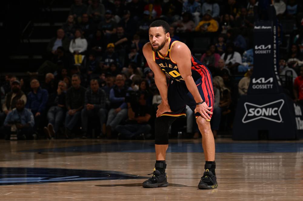 足球比赛中 足球比赛中